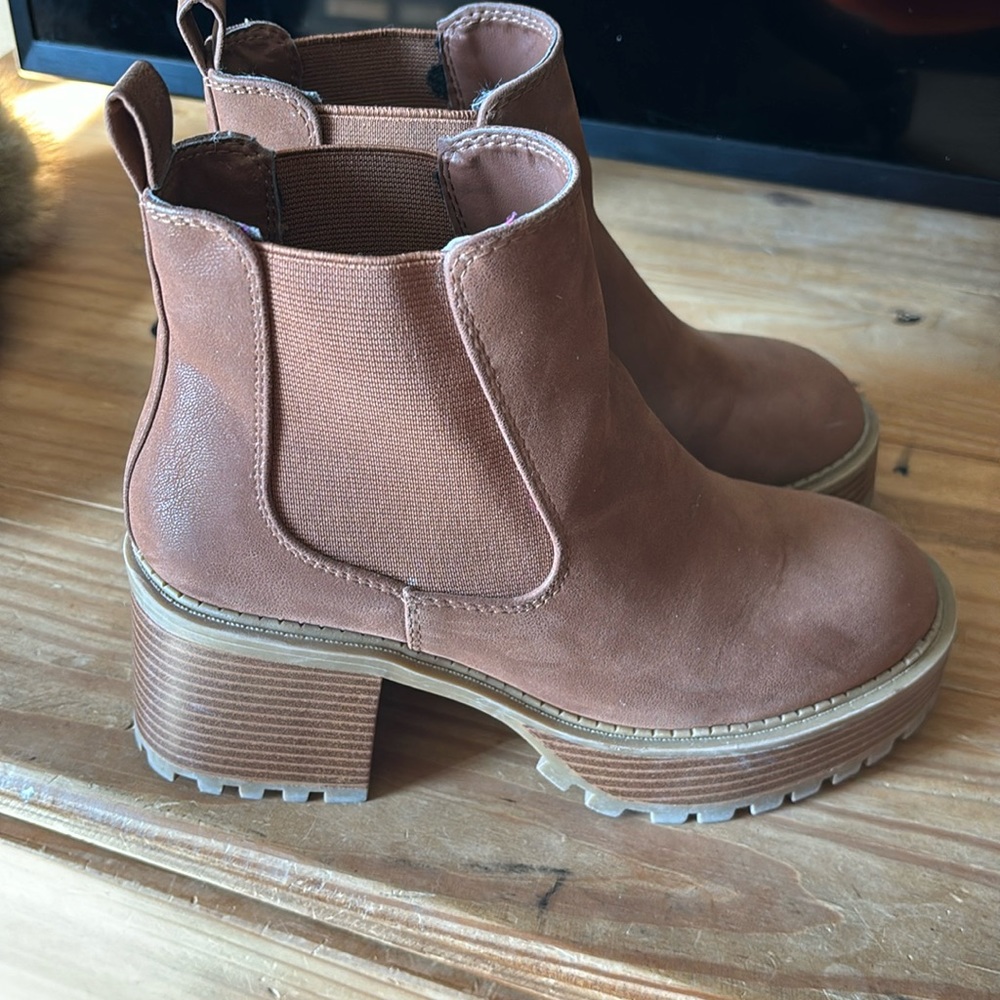 MIA Chelsea Boot